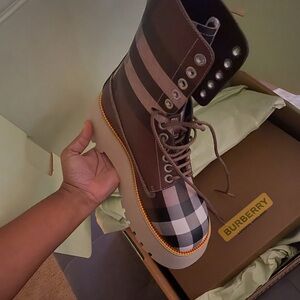 Burberry Boots